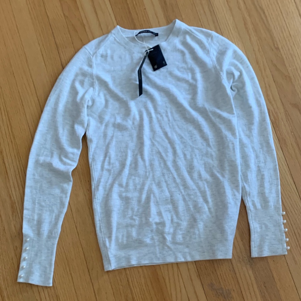 NWT ZARA SWEATER WITH PEARL WRIST DETAIL